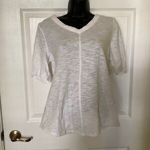 Chico’s White Short Sleeve T-shirt